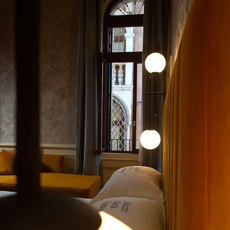 Otel Eight 5*