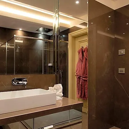 Hotel Eight 5*