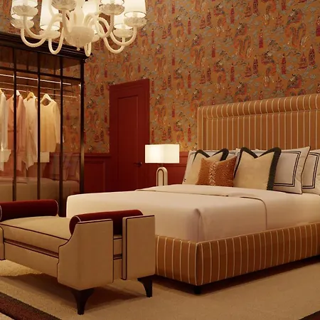 Otel Eight