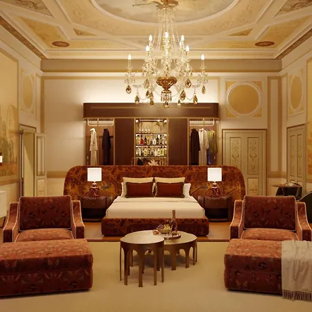 Eight Otel