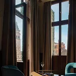 Eight Hotel